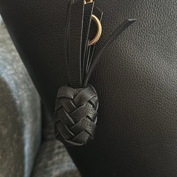 See by Chloe Cecelia Large Bucket/Tote Shoulder Bag, Black, EUC - Picture 8 of 9